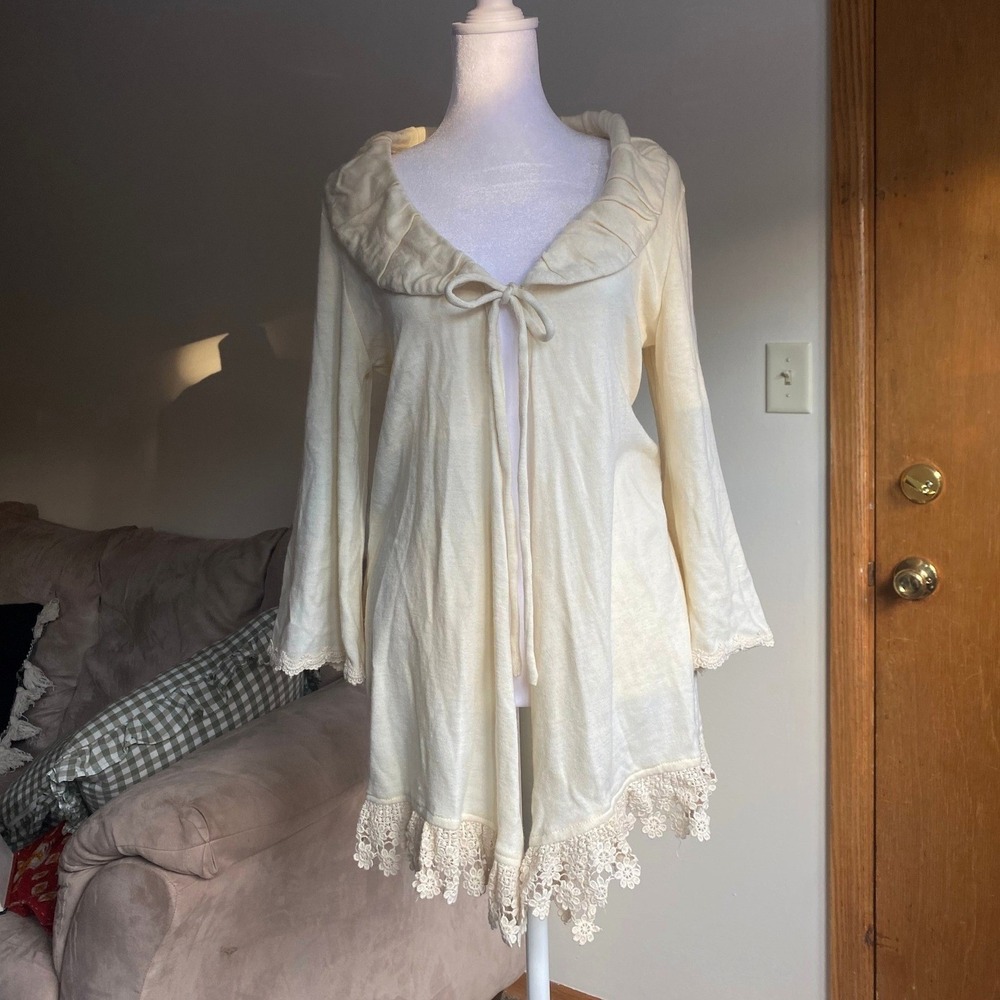 Lace Tie Cream Cardigan Sweater Medium Cottage Boho Peter Pan Collar Y2K Femme